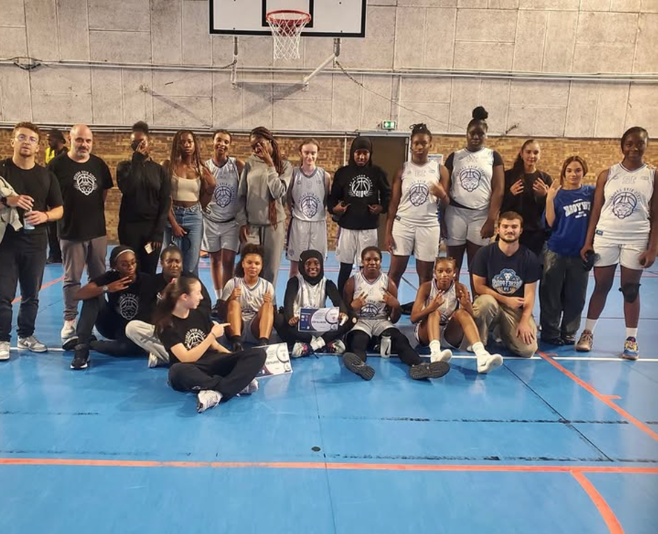 Les 3 équipes jeunes Paris Rive Gauche se qualifient en Région Les U15F atteignent les playoffs Région